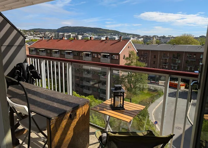 Spacious And Cozy Study Apartment With Balcony