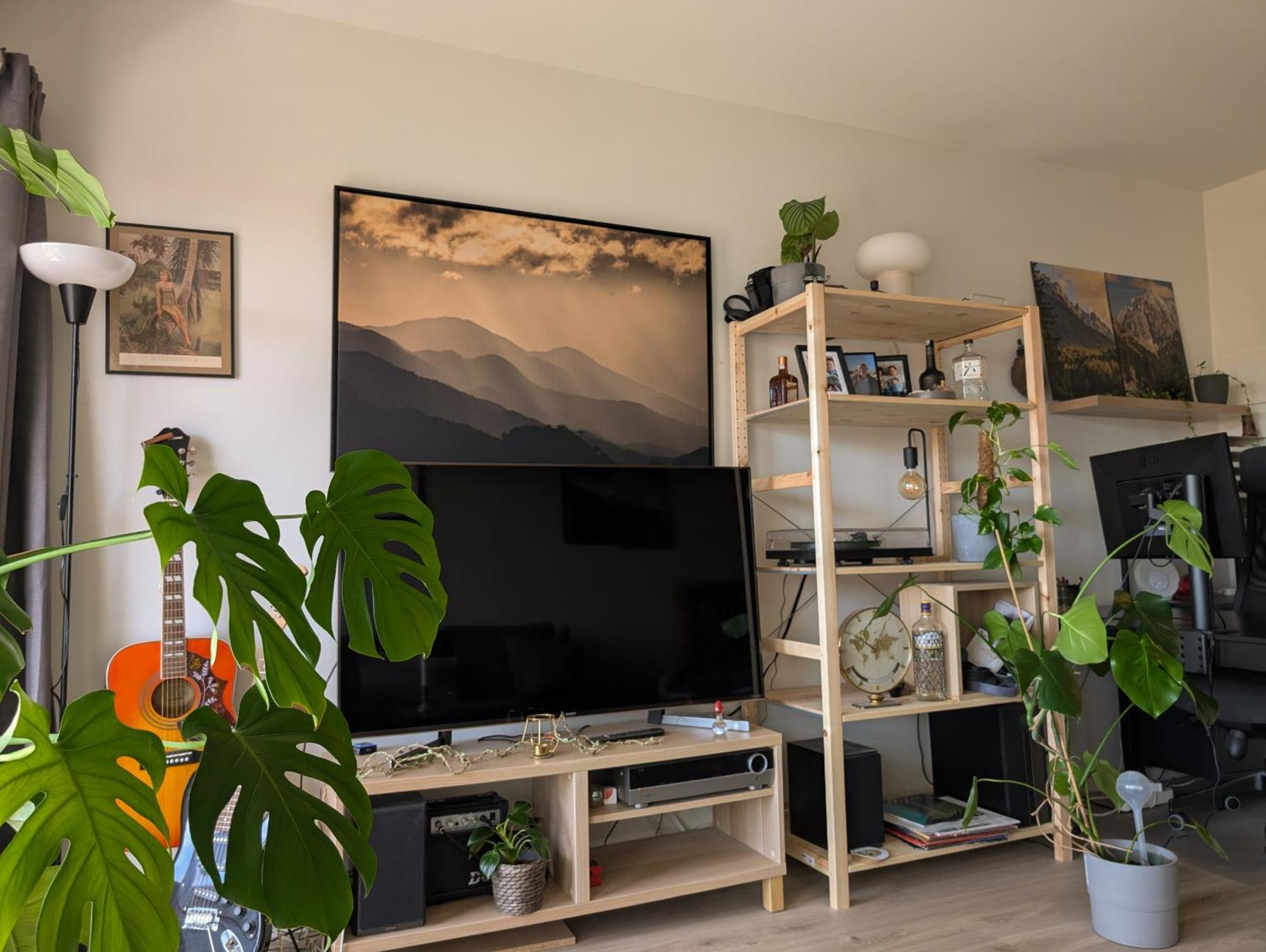 Spacious And Cozy Study With Balcony Apartment *